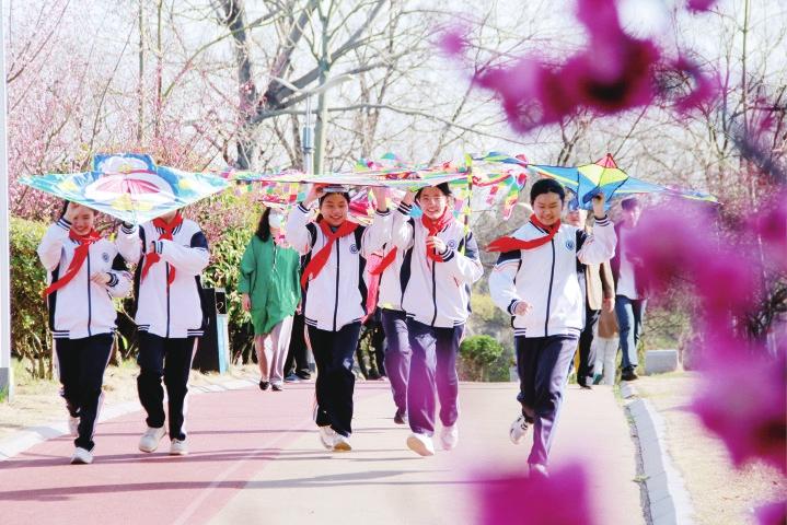 北京路中学多项活动传承清明民俗